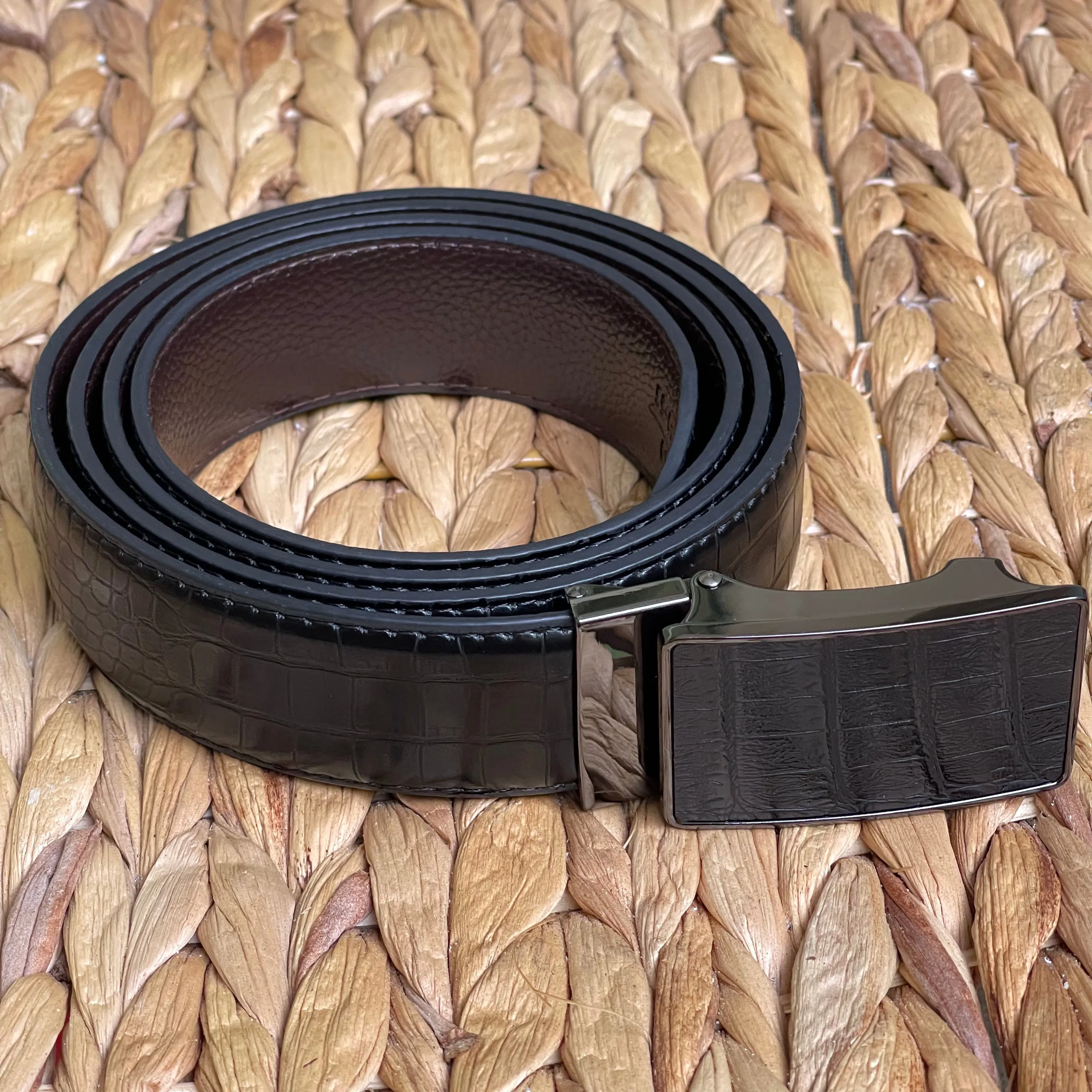 Handmade Leather Belt – The Ultimate Official Gift for Men - Black - Style 1