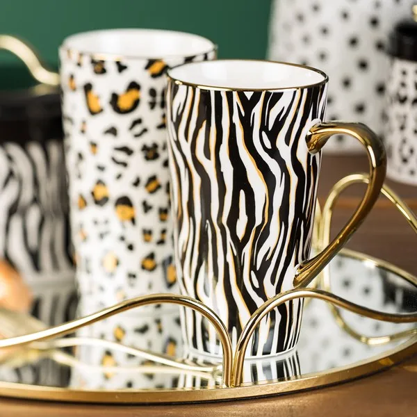 The English Tableware Company Looking Wild Zebra Mug