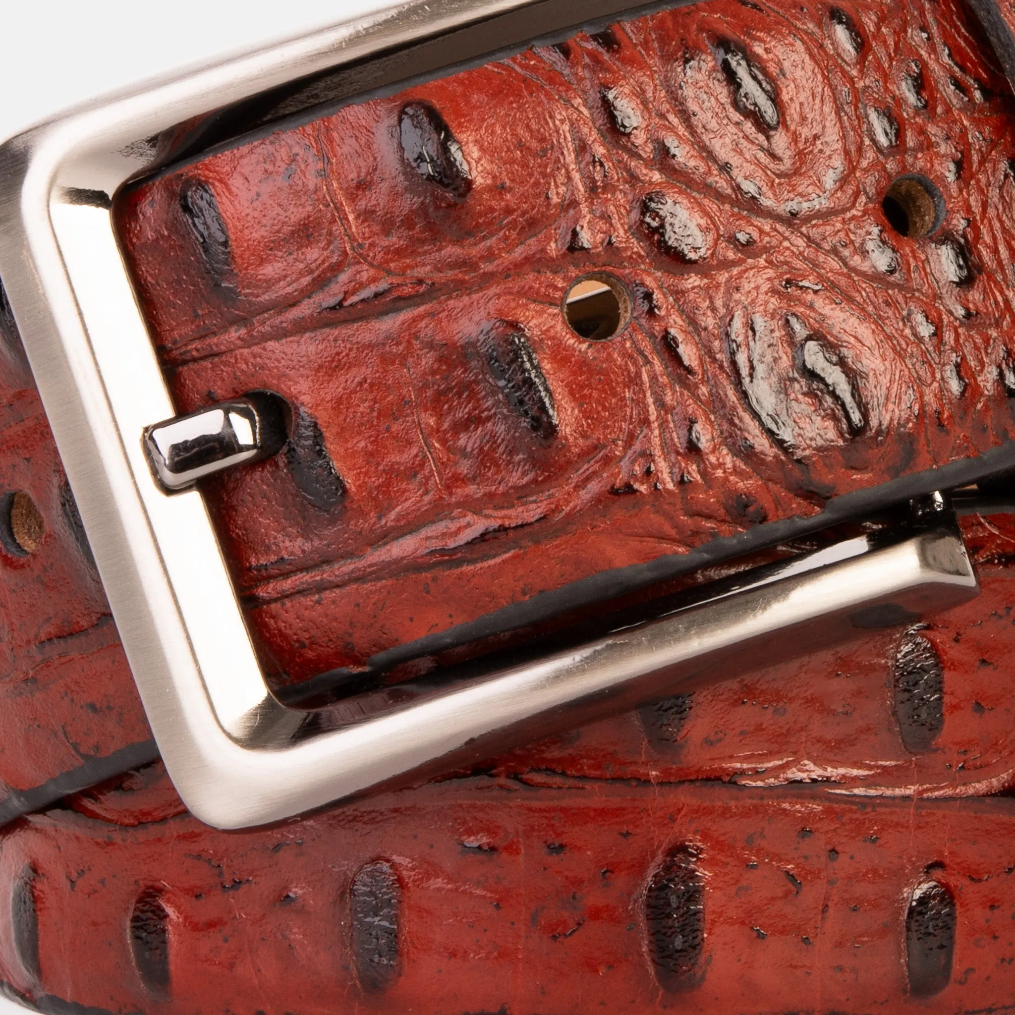 The Savamala Burgundy Leather Belt